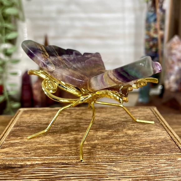 Fluorite Crystal Butterfly Carving - Picture 7 of 7